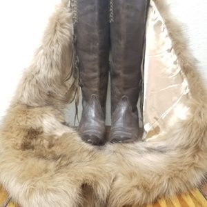 Stole & Boots Bundle